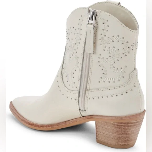 (LIKE NEW) Dolce Vita Solow Stud Western Boot Size 8.5 (NWOT) Never worn. - Picture 5 of 11